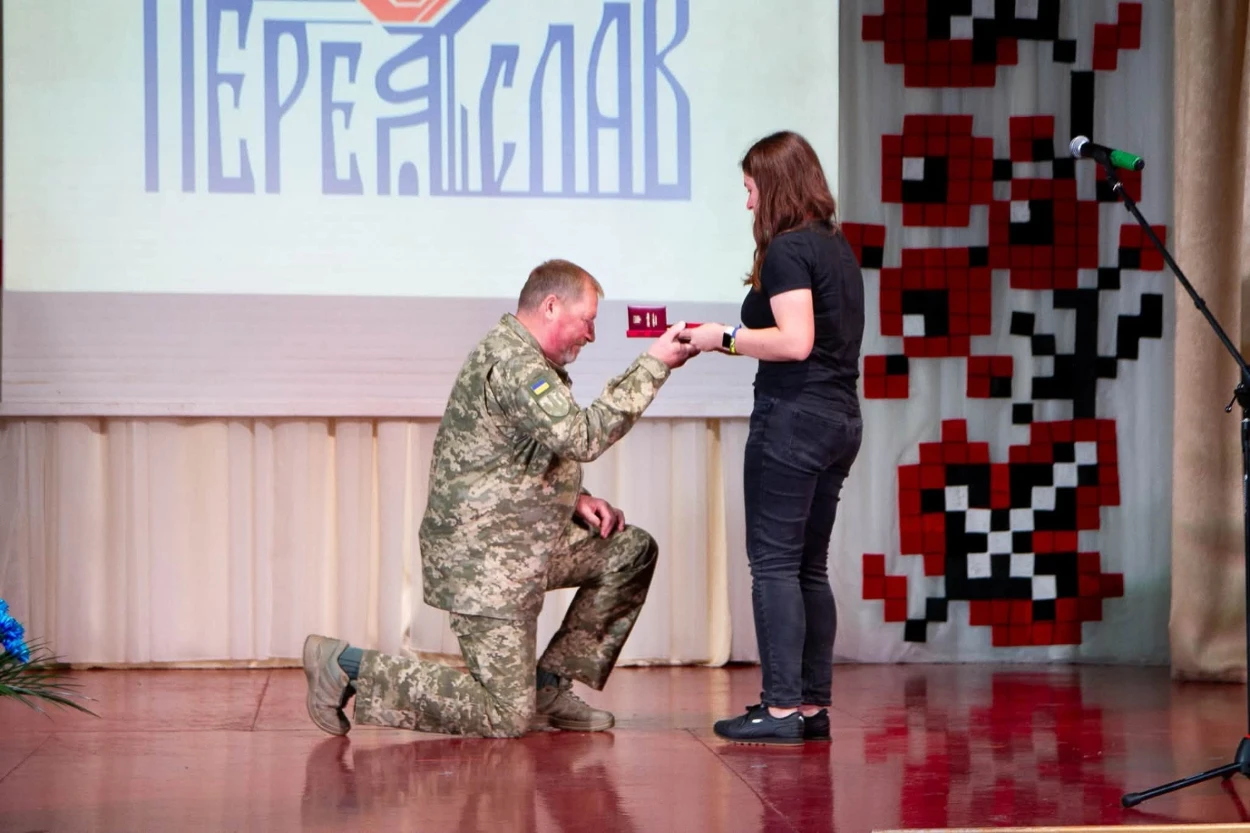 Родинам воїнів вручили посмертні державні ордени та військові відзнаки Героїв Преяславщини