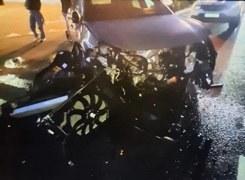 У Переяславі на трасі біля світлофора сталося ДТП, один автомобіль від удару злетів у кювет
