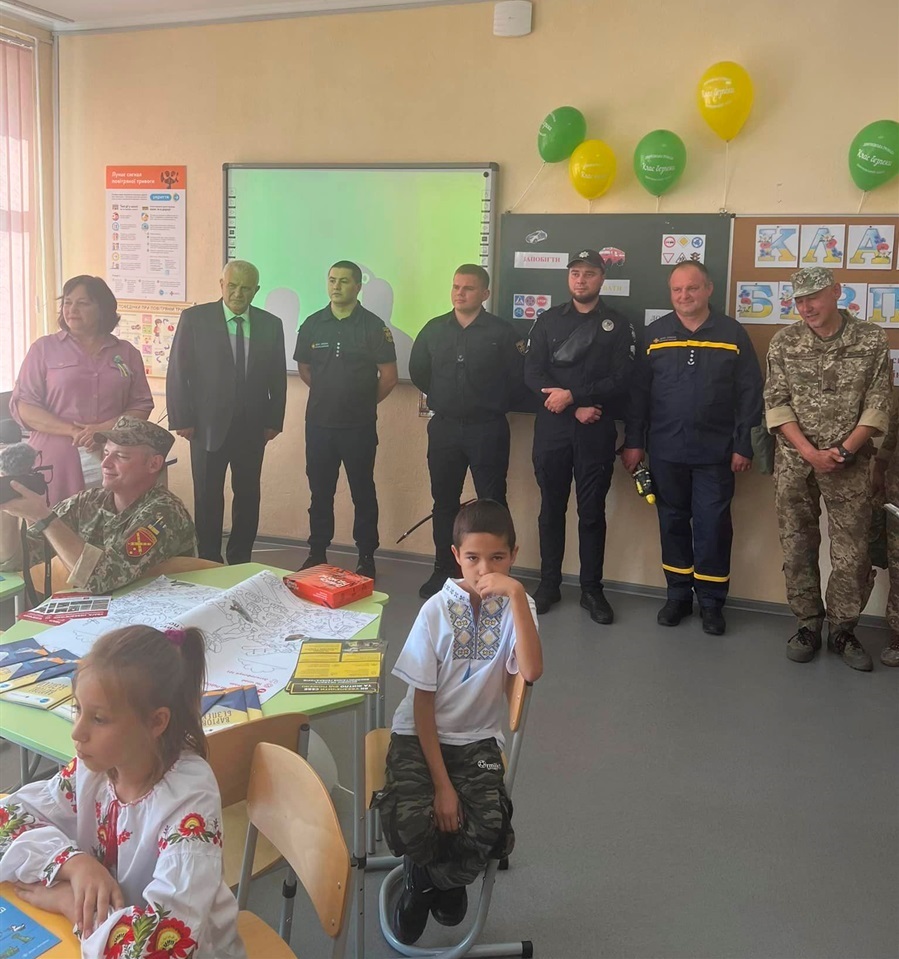 На відкриття "Класу безпеки" в Дівички прибуло чимало фахівців 