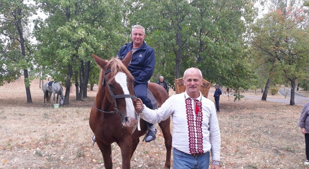Заняття з верхової їзди у госпіталі