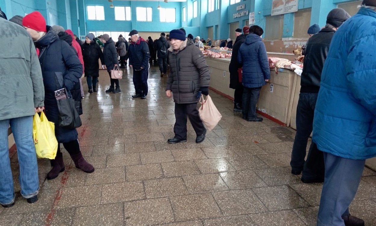 Сьогодні у м'ясному павільйоні було людно