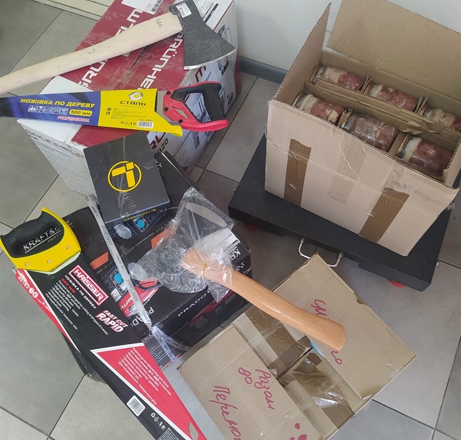 Електрогенератор придбаний коштами, які зібрали на  благодійному ярмарку відправили захисникам на передову 