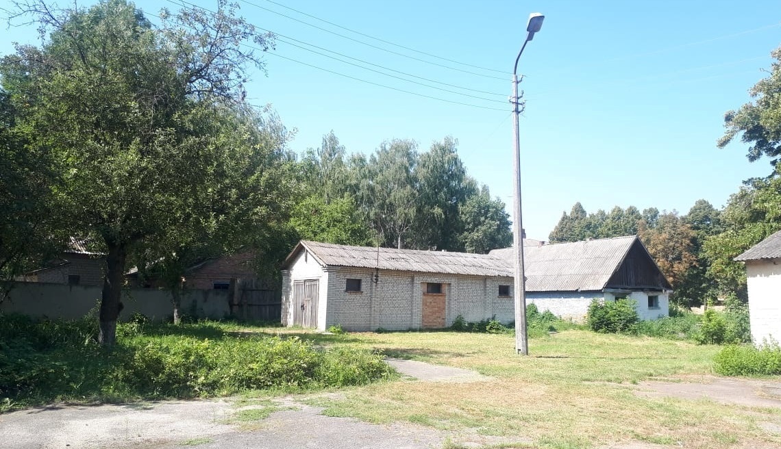 паркан біля мистецької школи
