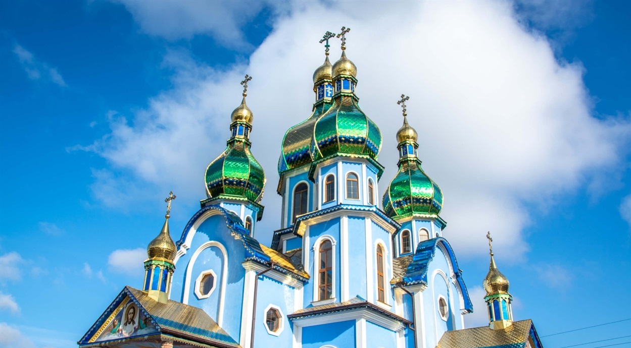 Будівля храму Святого Рівноапостольного Князя Володимира Великого у власності дружини міського голови
