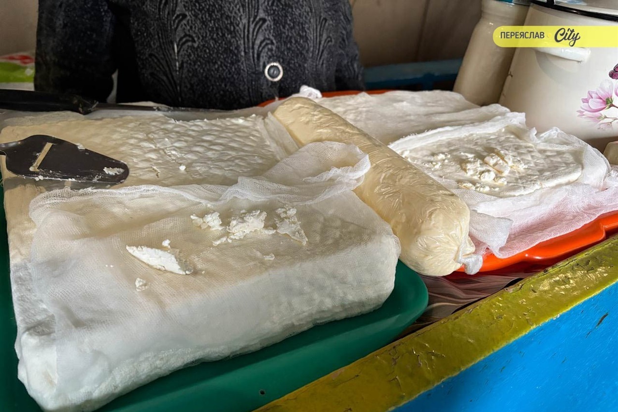 На базарі у Переяславі розкупили сало та здір, які довше зберігаються без холодильника