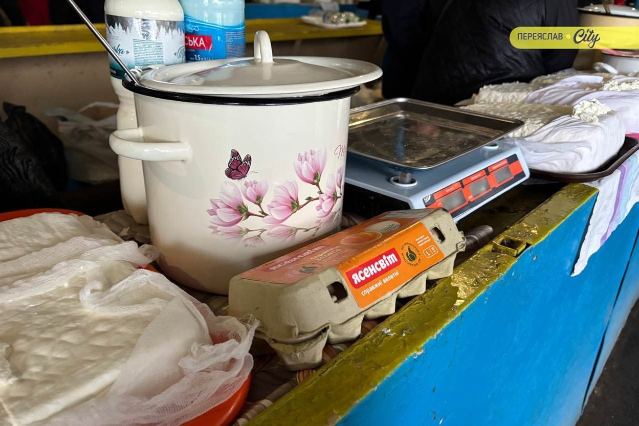 На базарі у Переяславі розкупили сало та здір, які довше зберігаються без холодильника