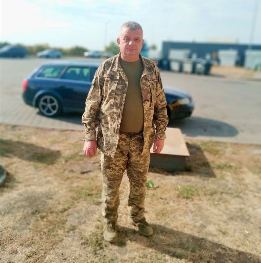 Анатолій Петькун любив техніку, і коли його в 55 років призвали в ЗСУ, обрав ремонтну бригаду 