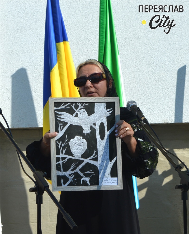 Цю картину свого сина мама Софія Курик подарувала побратимам
