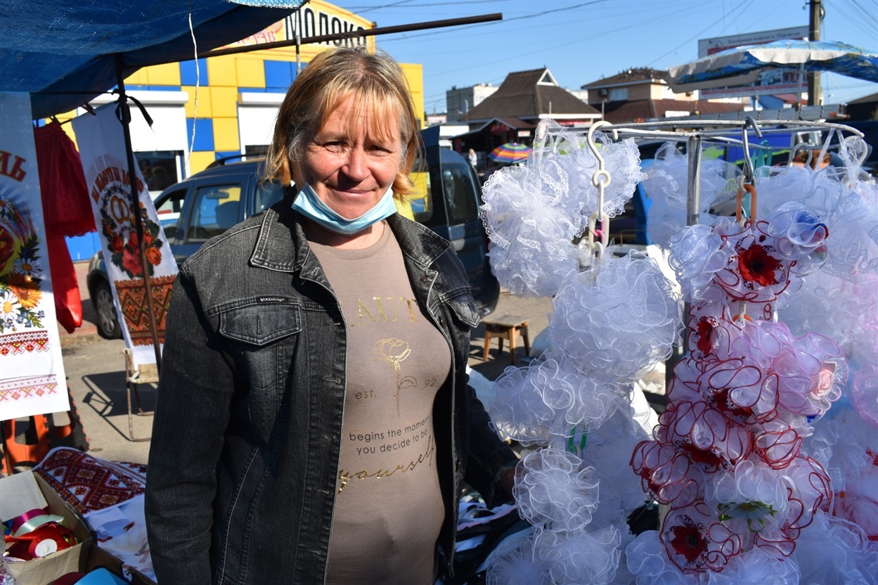 Бантики ручної роботи стануть достойними прикрасами для маленьких красунь