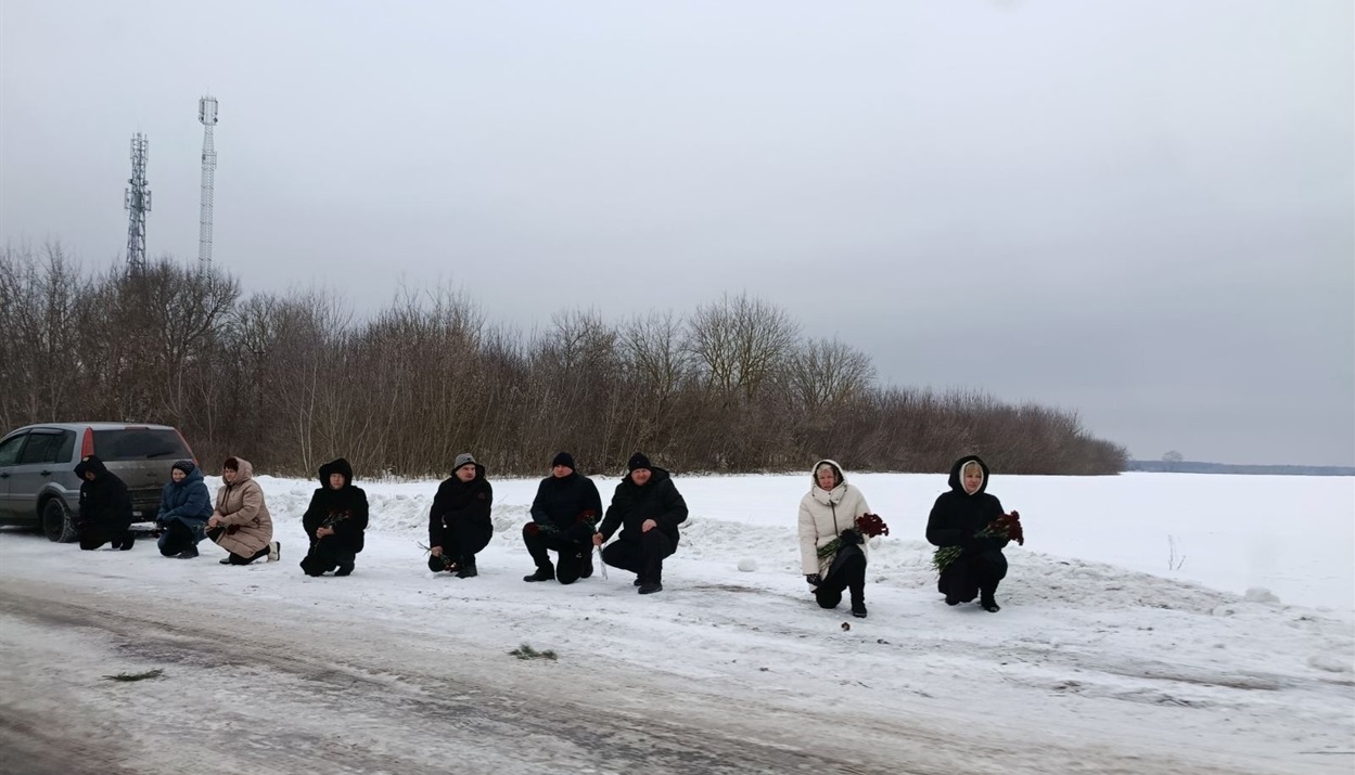 "Розумів машину навіть за звуком мотора": у Леляках попрощалися із Героєм Федором Гузеватим
