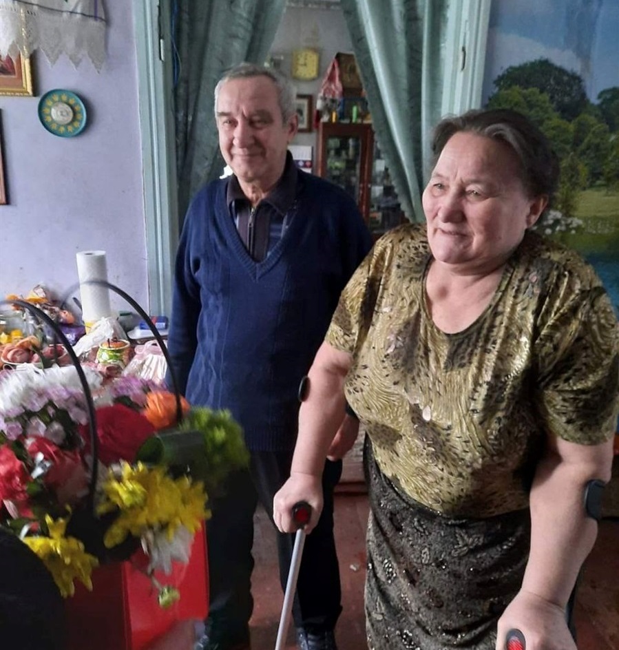 Ювіляри приймають вітання від друзів та односельців