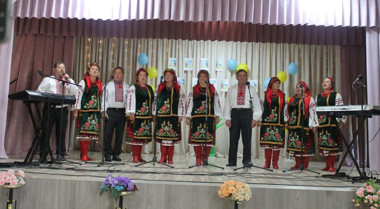 Народний аматорський ансамбль "Калинонька" 
