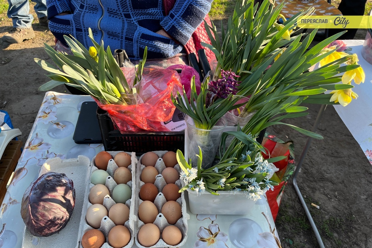 На базарі у Переяславі подорожчала курятина на 20 гривень, а свинячу підчеревину продавали по 380