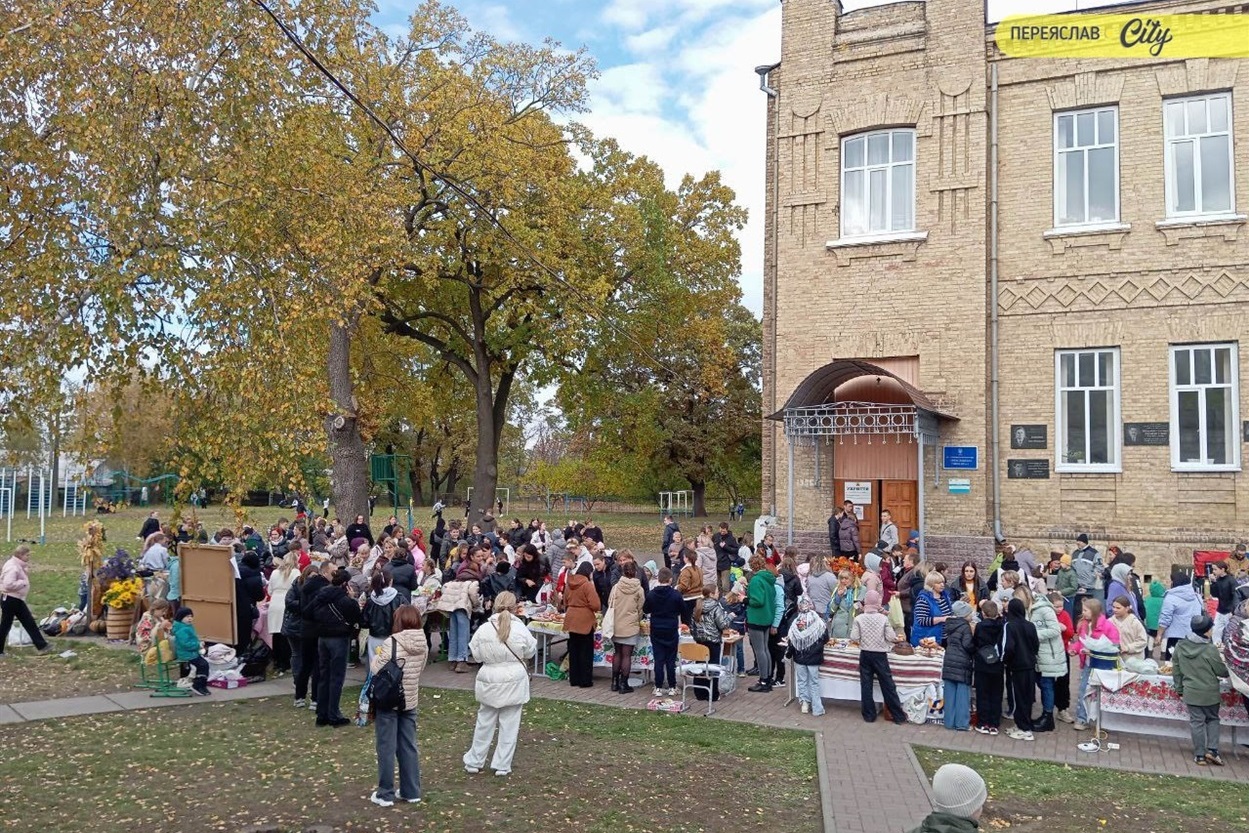 Майже 70 тисяч гривень на підтримку ЗСУ зібрали на ярмарку в Переяславській школі №1