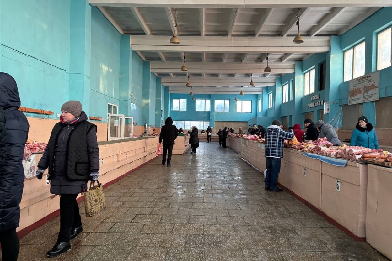 "Не страшно торгувати на морозі": на базарі у Переяславі продавці переймалися, щоб не померзли яйця