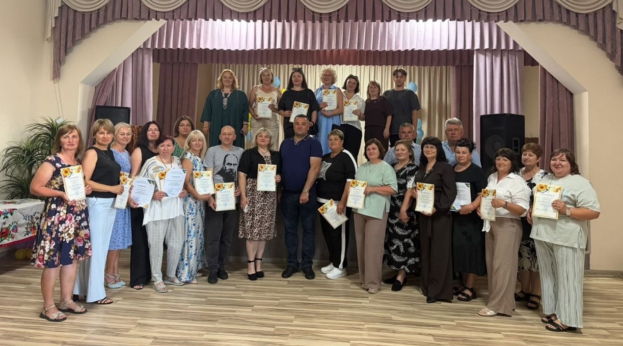 У Дівичківській громаді відзначили обдарованих дітей: нагороди отримали 82 учні та дві команди