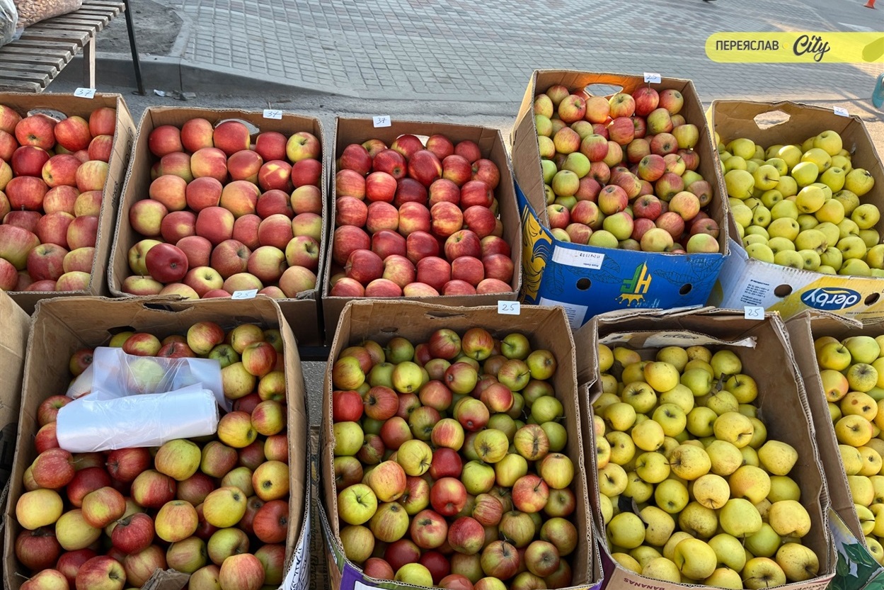 На базарі у Переяславі подорожчала курятина на 20 гривень, а свинячу підчеревину продавали по 380