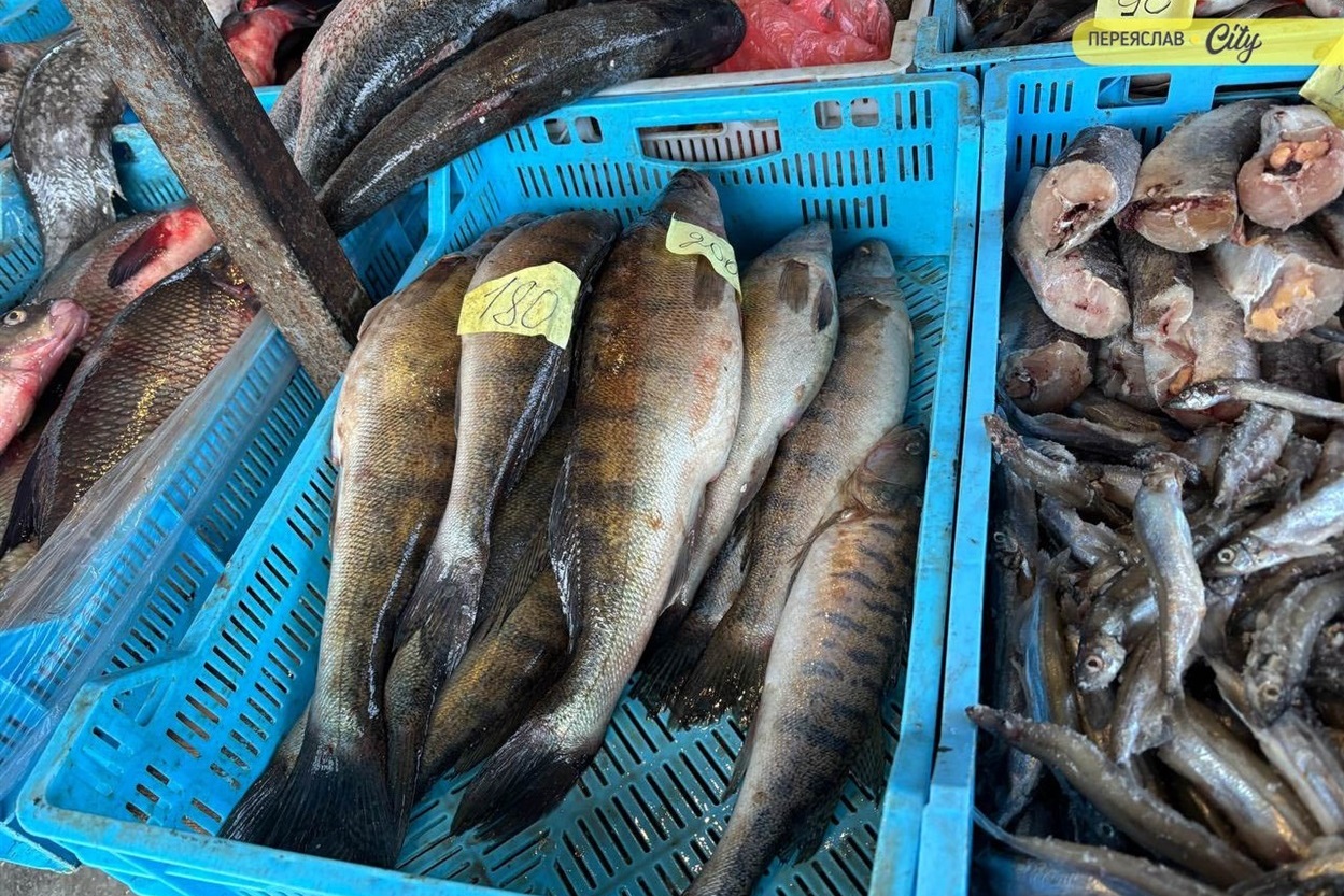 На базарі у Переяславі розкупили сало та здір, які довше зберігаються без холодильника