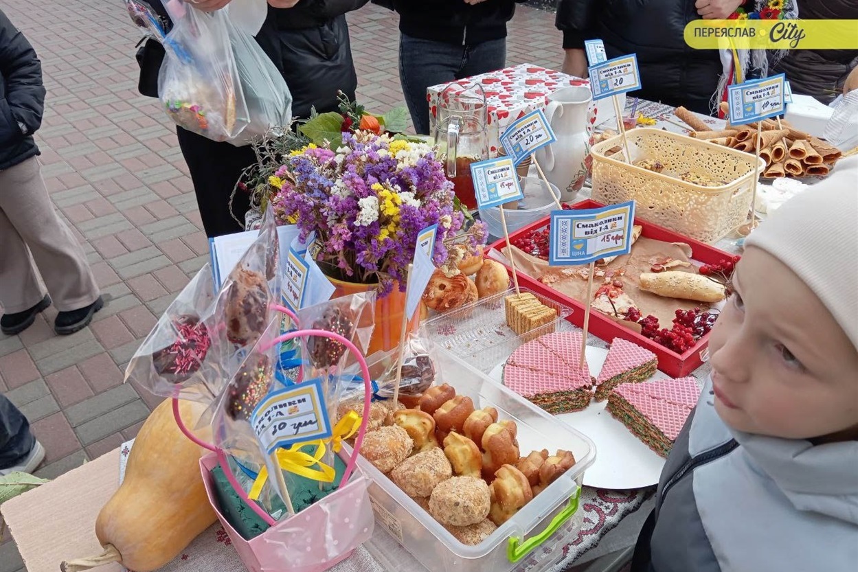 Майже 70 тисяч гривень на підтримку ЗСУ зібрали на ярмарку в Переяславській школі №1