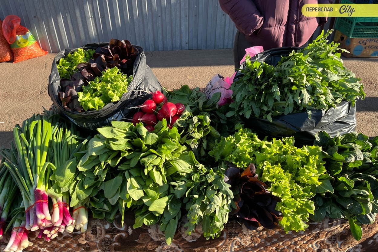 На базарі у Переяславі подорожчала курятина на 20 гривень, а свинячу підчеревину продавали по 380