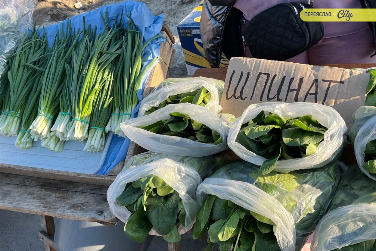 На базарі у Переяславі подорожчала курятина на 20 гривень, а свинячу підчеревину продавали по 380