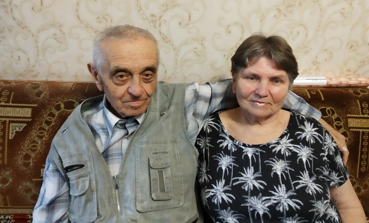 Олександр та Галина живуть подружжям майже 50 років, але прізвища мають кожен своє 