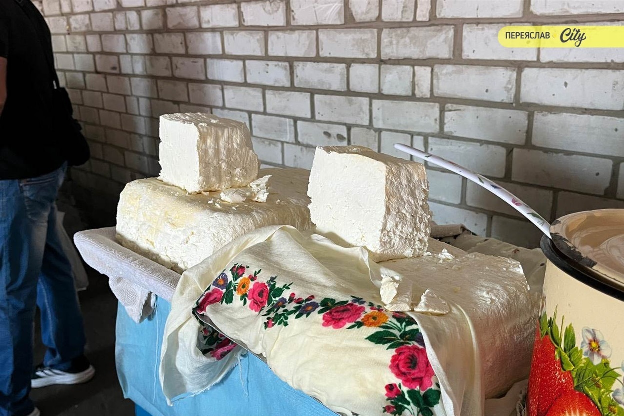 На базарі у Переяславі яблука «Білий налив» продавали по 20 грн, кукурудза подешевшала до 15 грн