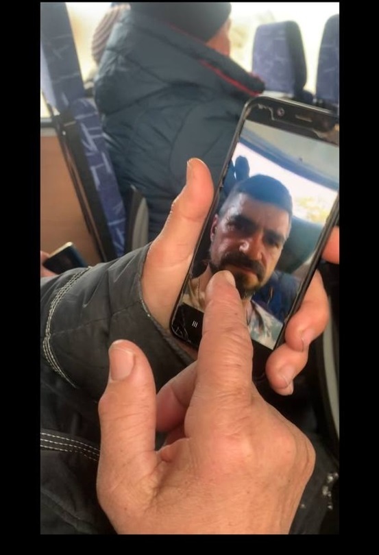 Знімок екрана. Ніна Лисиця показує останнє відео, яке їй надіслав син – Віталій Максименко