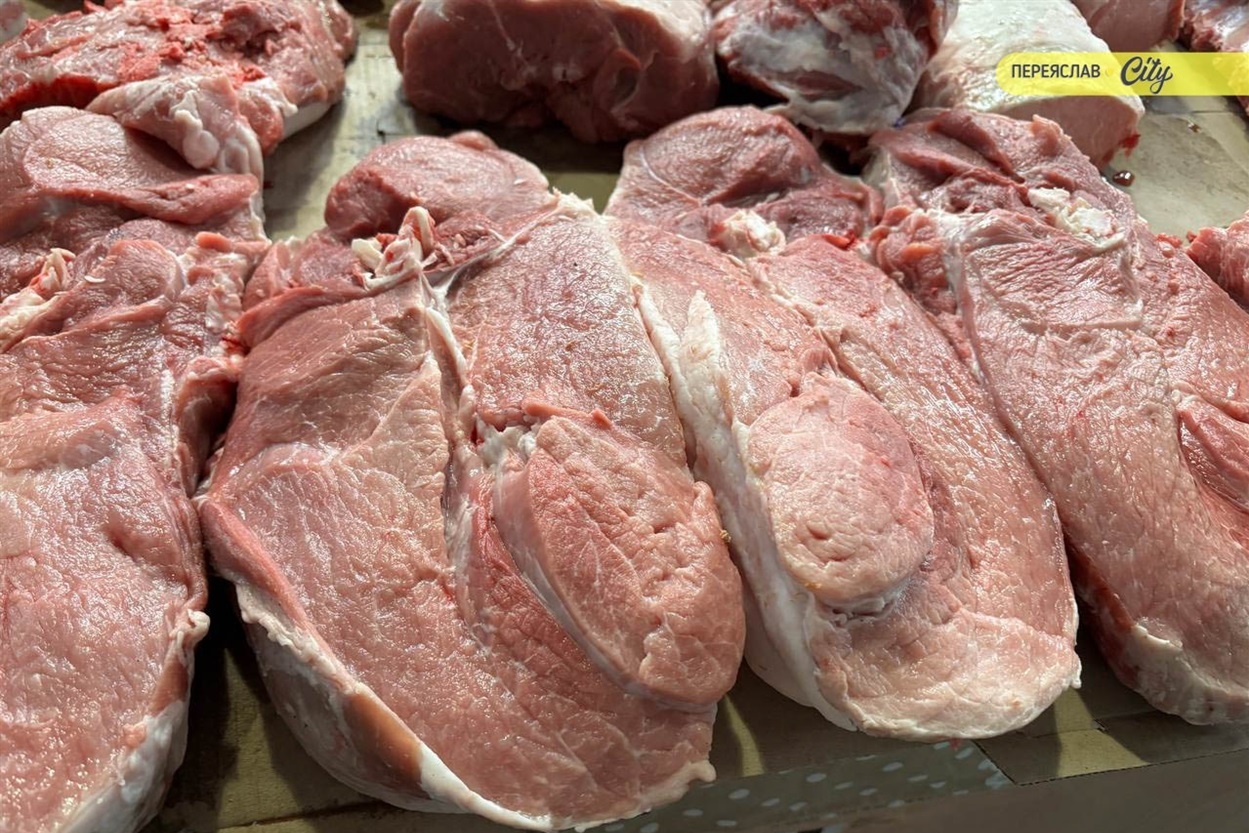 На базарі у Переяславі розкупили сало та здір, які довше зберігаються без холодильника