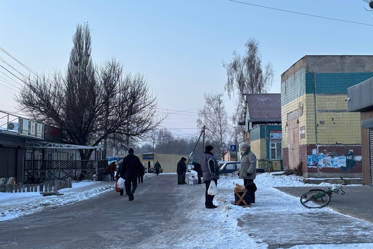 "Не страшно торгувати на морозі": на базарі у Переяславі продавці переймалися, щоб не померзли яйця