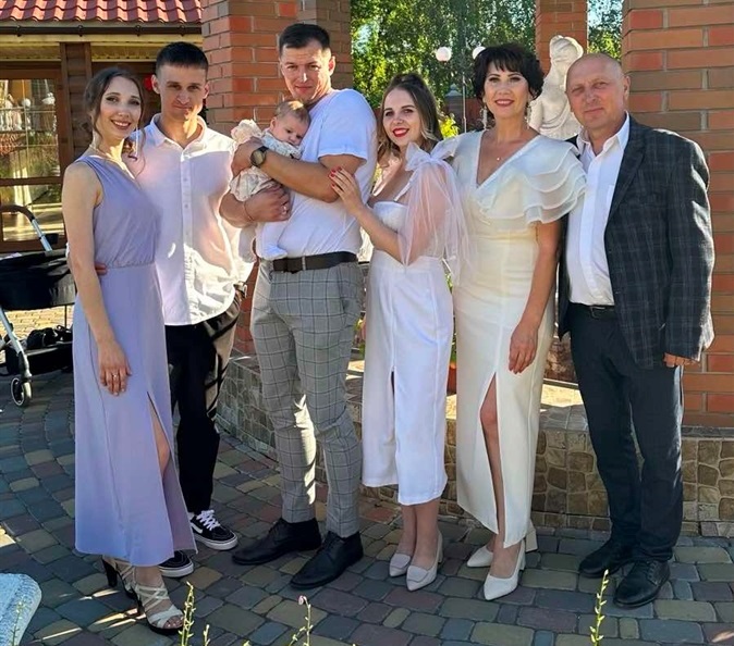 Щаслива родина Мазенків 