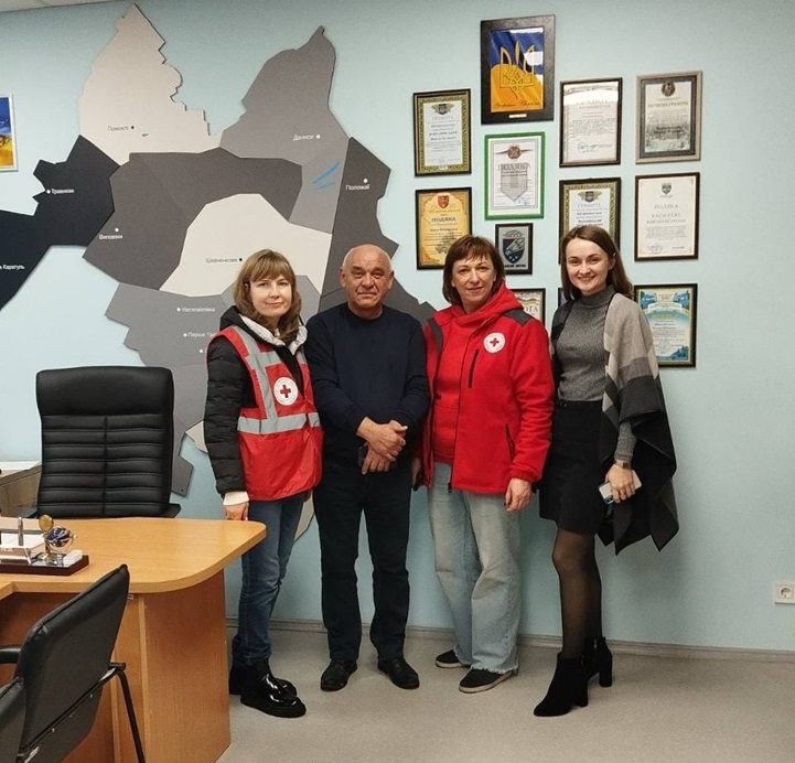Представники Червоного Хреста в Ташанській громаді 