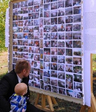 Історія церкви у світлинах 