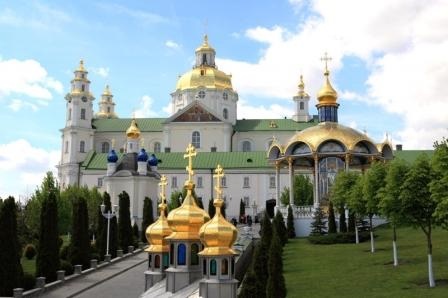 Почаївська лавра – традиційний дальній маршрут паломників 