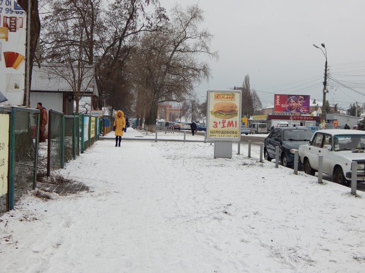 Перший снігопад серйозних проблем не спричинив