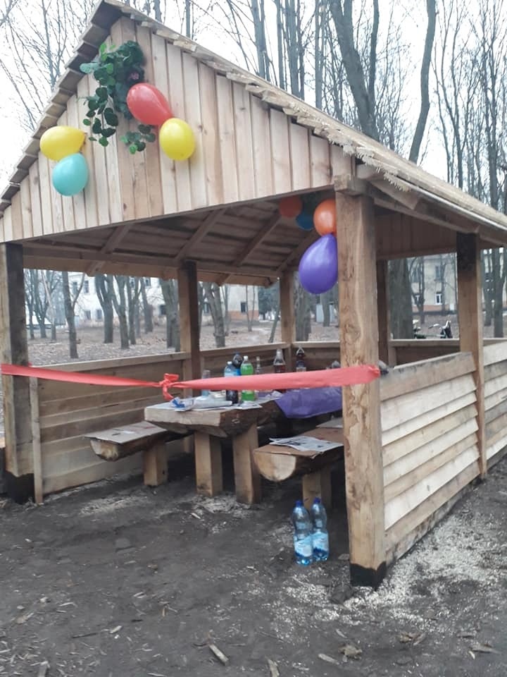 Альтанка готова