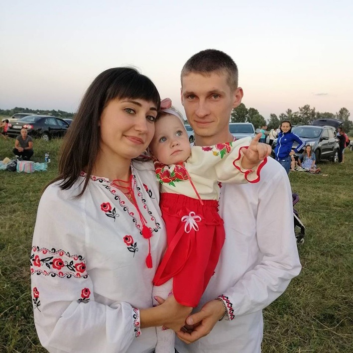 Марина Тютюнник із чоловіком Сергієм та донькою Арінкою