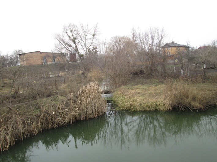 І ось альтицька вода в Трубежі