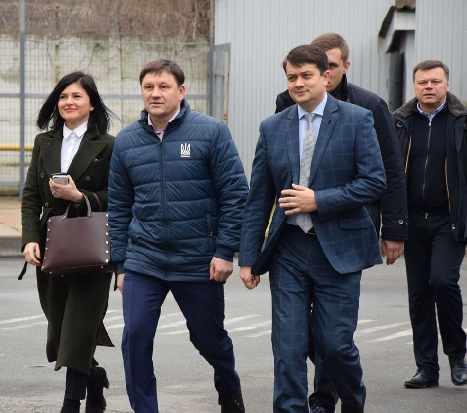 Прес-секретар голови ВР Ольга Туній, мер Переяслава Тарас Костін, спікер парламенту Дмитро Разумков 