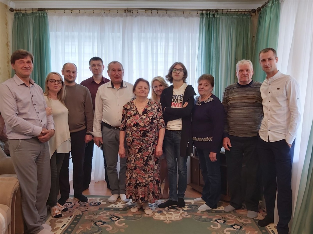 Ювіляра привітали великою родиною 