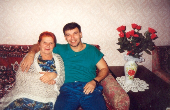 Мехман Дола з мамою