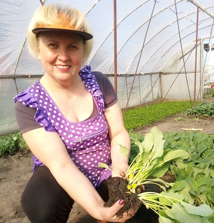 Надія Ставицька продавала розсаду через фейсбук-спільноти