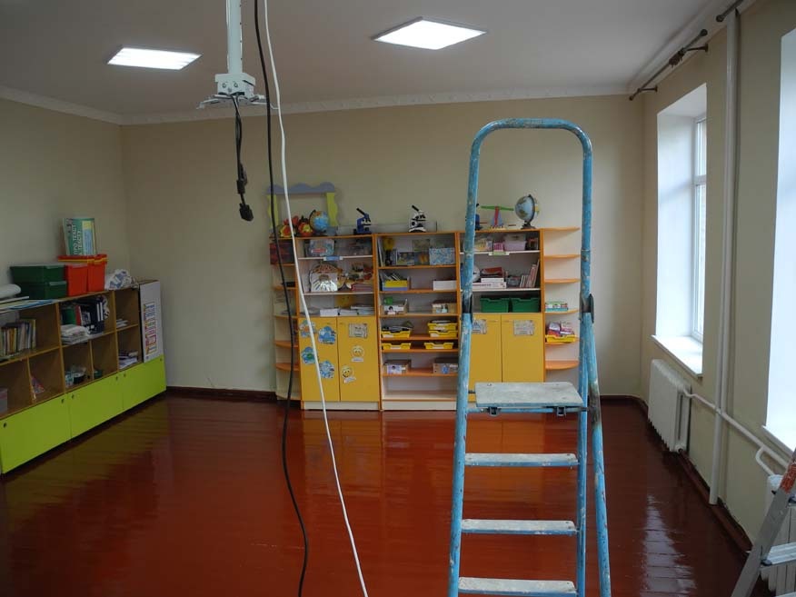 Зробили ще сучасне освітлення у підвісній стелі 