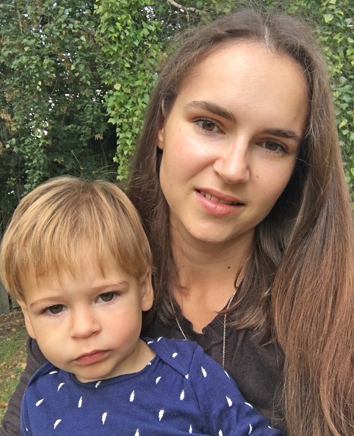 Богдана Смірнова із трирічним сином Женею