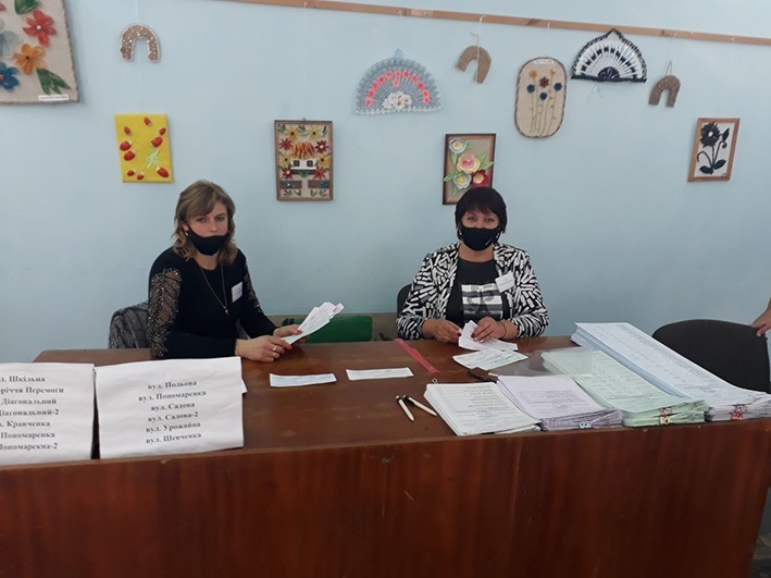 Робота комісії проходить спокійно