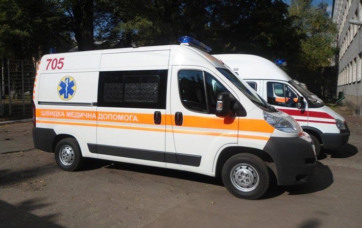 Автомобіль екстреної допомоги класу С є на станції в Переяславі 