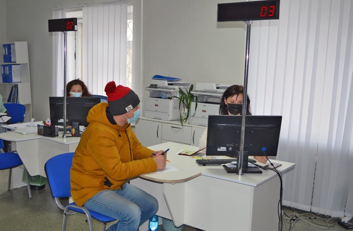 Ілля Ткачук скористався сервісом "єМалятко" у відділі ДРАЦС