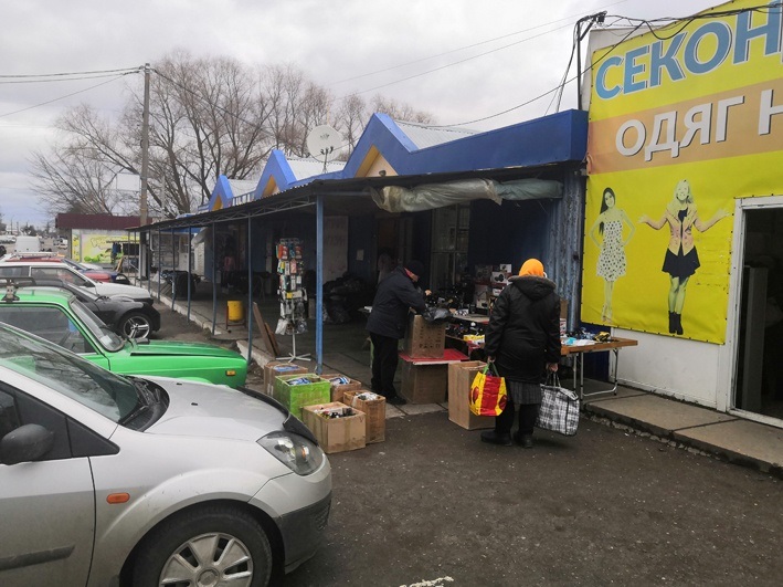 Ринок "Альта" стоїть напівпорожнім 