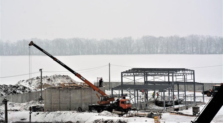 Будівельний майданчик нового заводу 
