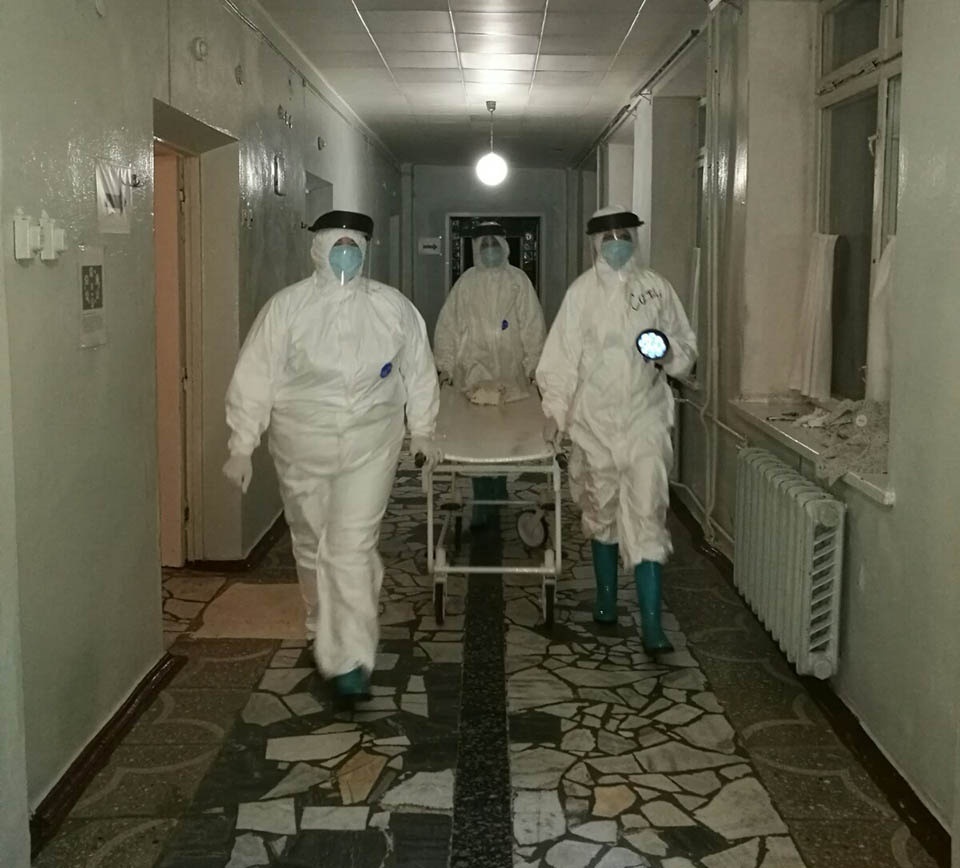 У такому захисті медики працюють усю зміну